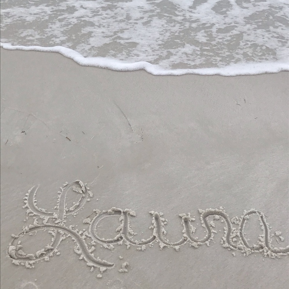 Meet your Posher, Laura